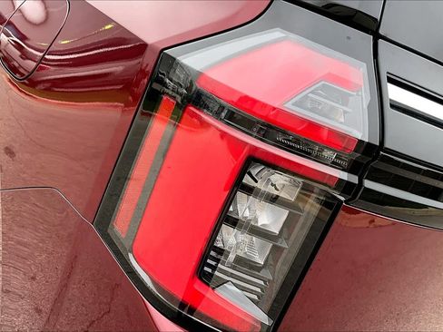 New 2026 Nissan Armada Platinum image 12