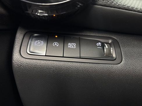New 2026 Chevrolet Equinox LT w/ Convenience Package II FWD image 26
