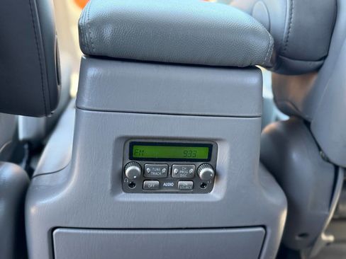 Used 2006 Lexus LX 470 4WD image 96