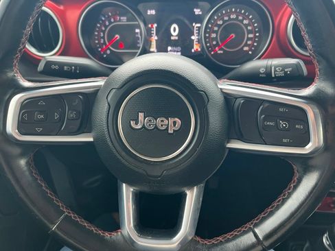 Used 2020 Jeep Gladiator Rubicon AWD/4WD image 11