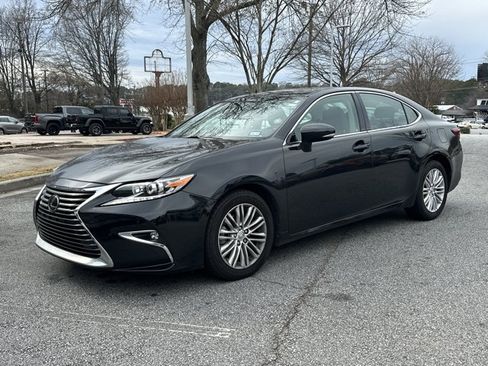 Used 2017 Lexus ES 350 image 2