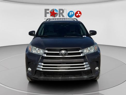 Used 2017 Toyota Highlander Plus image 8
