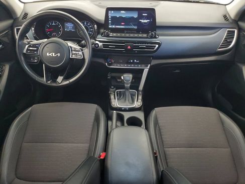 Certified 2023 Kia Seltos S w/ Navigation Package AWD/4WD image 14