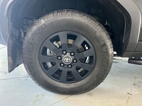 Used 2024 Toyota Land Cruiser image 16