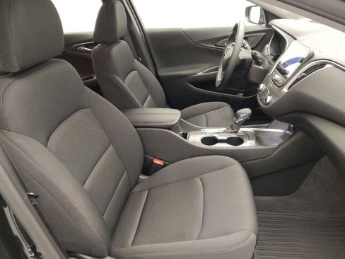 Used 2025 Chevrolet Malibu LT FWD image 21