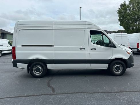 New 2025 Mercedes-Benz Sprinter 2500 image 8