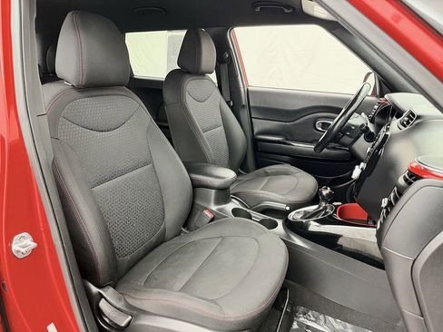 Used 2019 Kia Soul + image 24