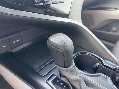 Used 2020 Toyota Camry LE image 23