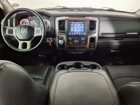 Used 2018 RAM 1500 Laramie RWD image 13