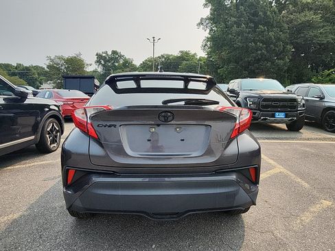 Used 2022 Toyota C-HR Nightshade FWD image 4