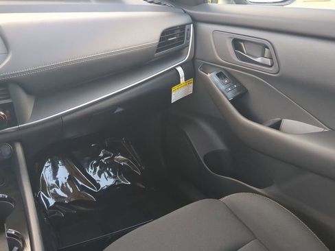 New 2026 Nissan Rogue S image 16