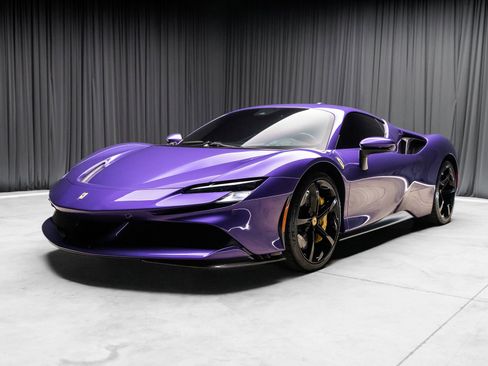 Used 2022 Ferrari SF90 Stradale image 25