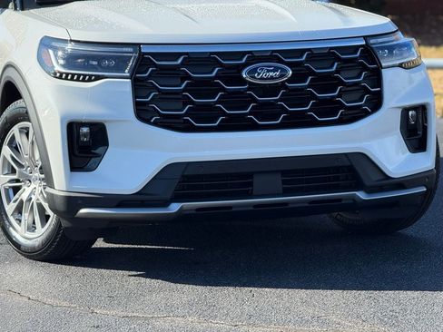 New 2026 Ford Explorer Platinum image 7