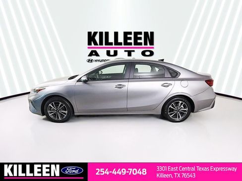 Used 2024 Kia Forte LXS image 4