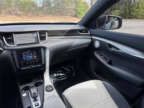 Certified 2025 INFINITI QX55 Essential w/ Accent Package image 15