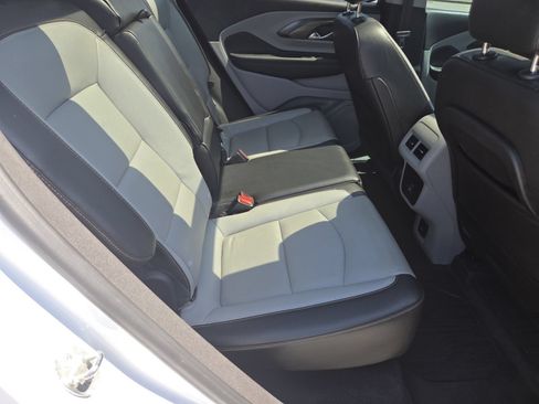 Used 2021 GMC Terrain SLT w/ LPO, Floor Liner Package FWD image 22