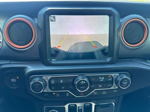 Used 2023 Jeep Gladiator Mojave w/ LED Lighting Group AWD/4WD image 26