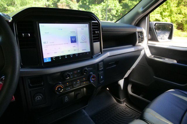 Used 2025 Ford F150 XL w/ Equipment Group 103A High RWD image 14