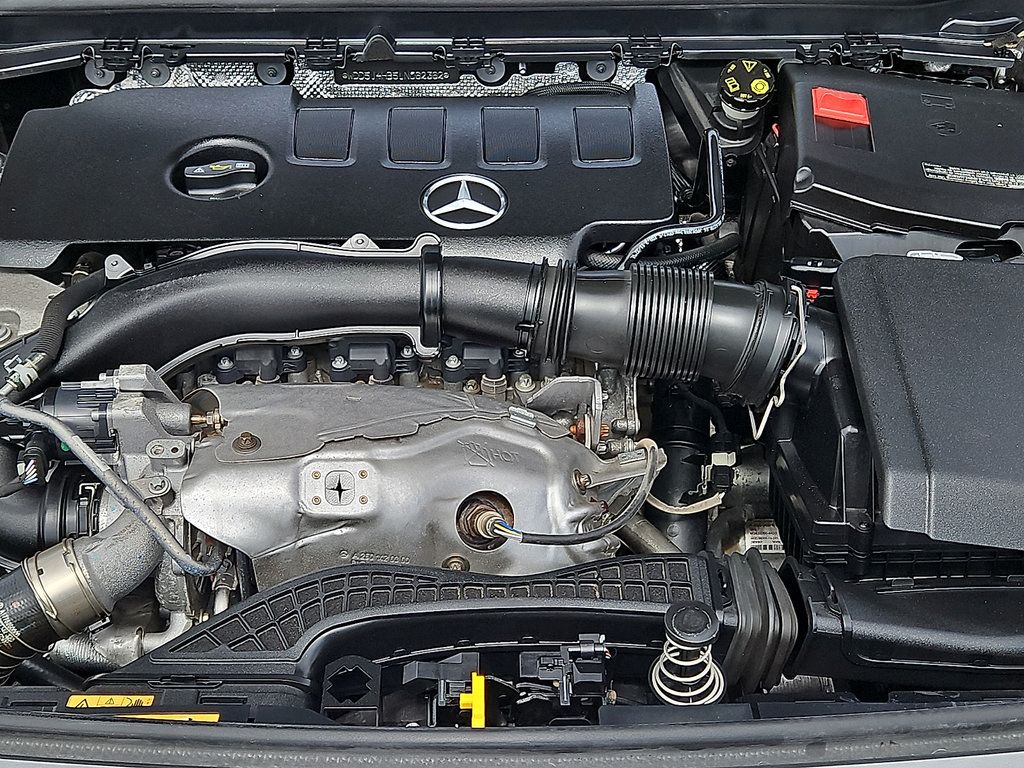 Used 2020 Mercedes-Benz CLA 250 4MATIC image 9