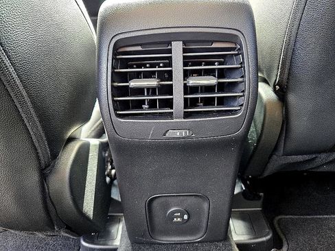 Used 2022 Ford Escape SEL w/ Technology Package image 11