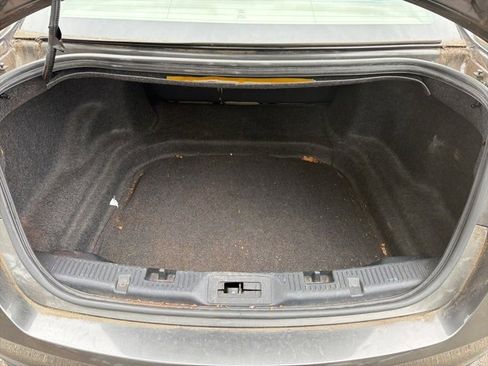 Used 2018 Ford Taurus SEL w/ Equipment Group 201A image 20