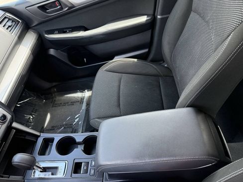 Used 2018 Subaru Outback 2.5i AWD/4WD image 20