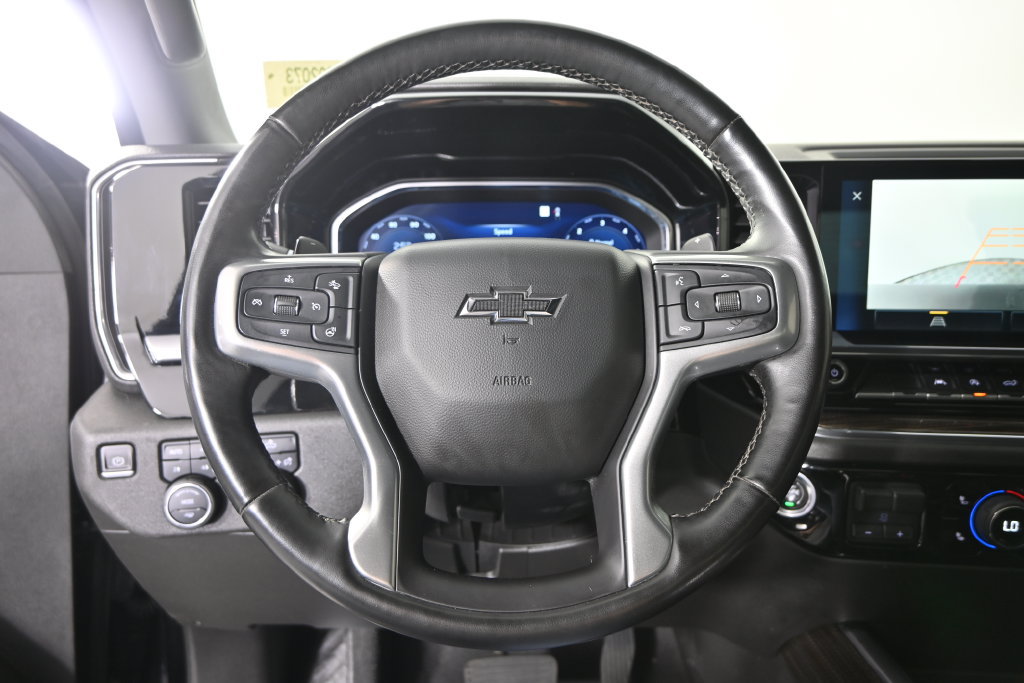 Used 2023 Chevrolet Silverado 1500 RST AWD/4WD image 33