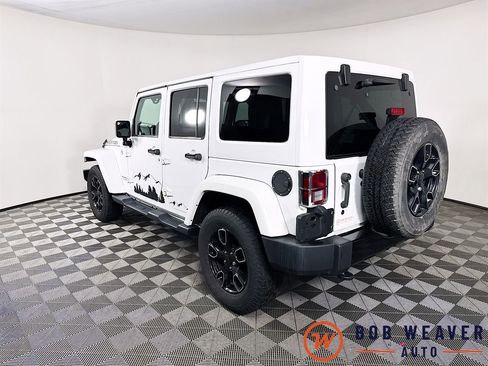 Used 2017 Jeep Wrangler Unlimited Sahara image 5