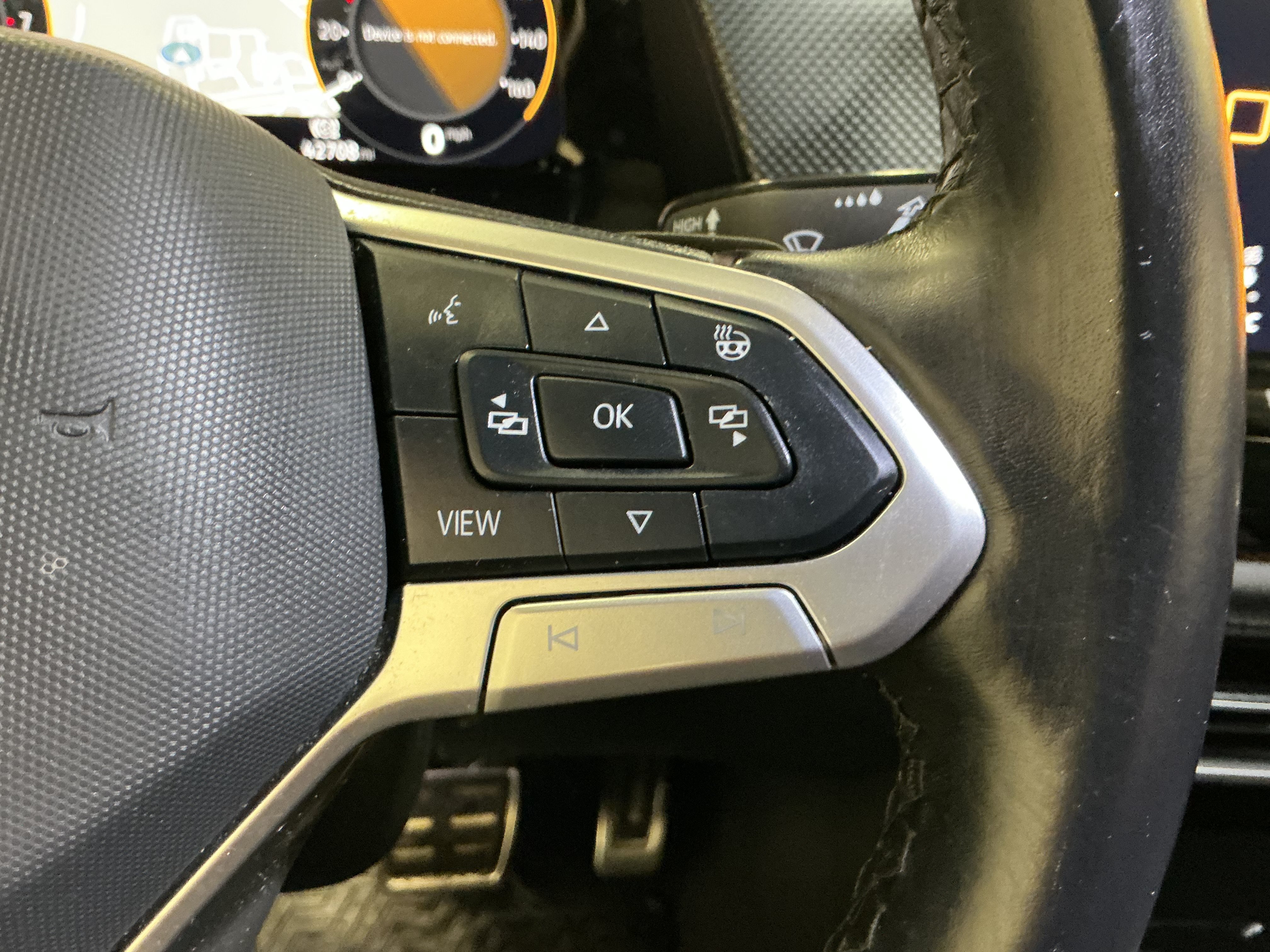 Used 2024 Volkswagen Atlas Cross Sport SEL Premium R-Line AWD/4WD image 21