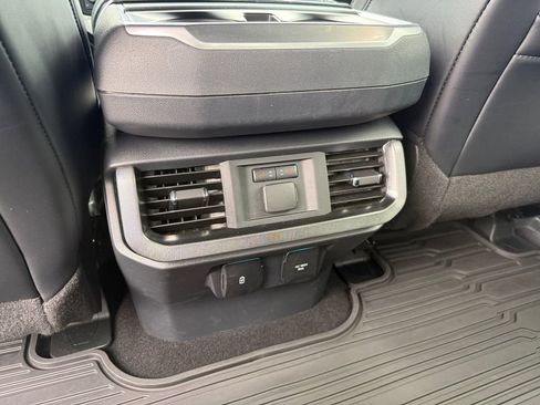 Used 2024 Ford F150 Platinum w/ Equipment Group 702A High AWD/4WD image 15