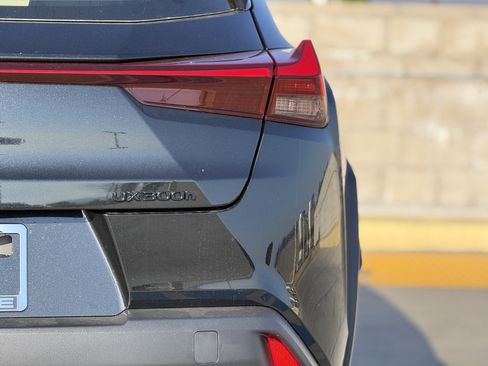 New 2026 Lexus UX 300h FWD image 12