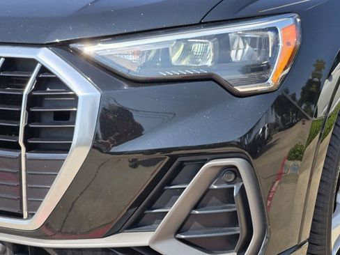 Used 2020 Audi Q3 2.0T Premium w/ Convenience Package image 9