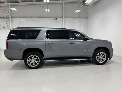 Used 2019 GMC Yukon XL Denali w/ Open Road Package image 6