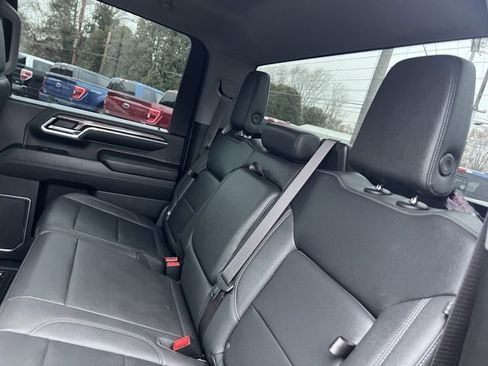 Used 2024 Chevrolet Silverado 2500 LTZ w/ LTZ Convenience Package image 6