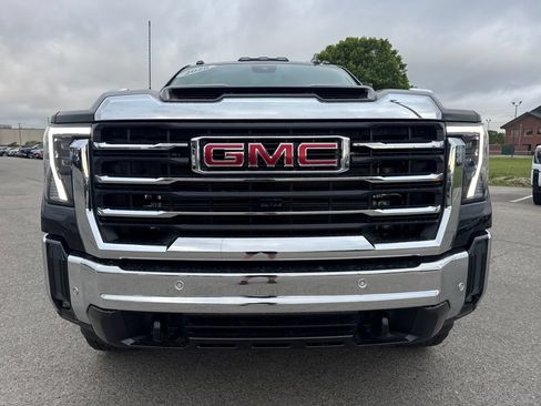 New 2026 GMC Sierra 2500 SLT w/ SLT Premium Package AWD/4WD image 10