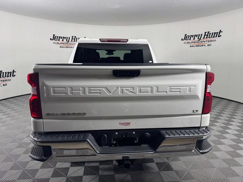 Used 2023 Chevrolet Silverado 1500 LT AWD/4WD image 8