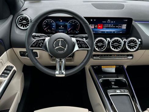 New 2025 Mercedes-Benz GLA 250 image 17