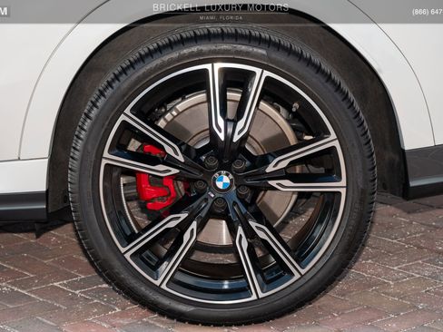 Used 2025 BMW X6 M60i w/ Climate Comfort Package image 40