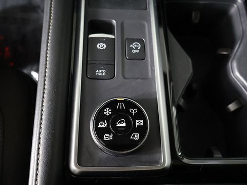 Used 2024 Nissan Pathfinder SL w/ SL Premium Package AWD/4WD image 52