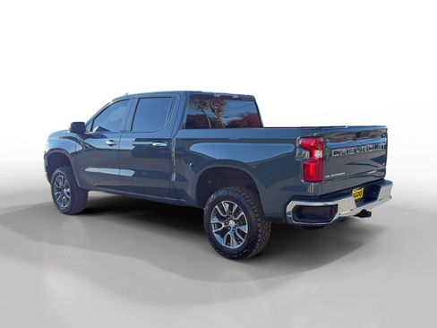 Used 2025 Chevrolet Silverado 1500 LT image 3