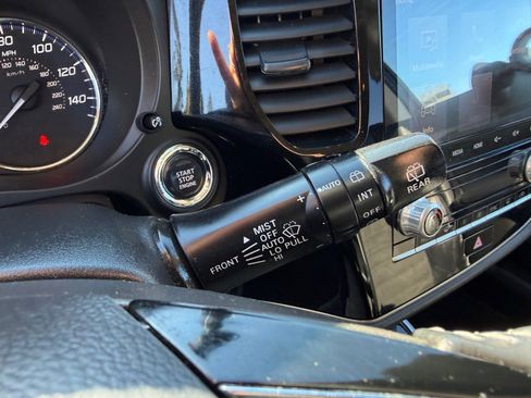 Used 2020 Mitsubishi Outlander SE image 30