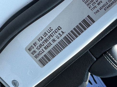 Used 2023 Jeep Grand Cherokee 4WD 4xe image 38