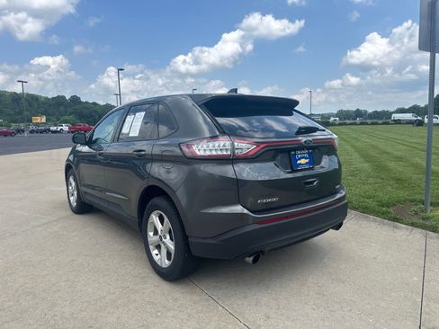 Used 2017 Ford Edge SE FWD image 7