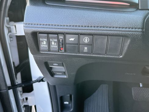 Certified 2023 Honda Odyssey Sport image 30