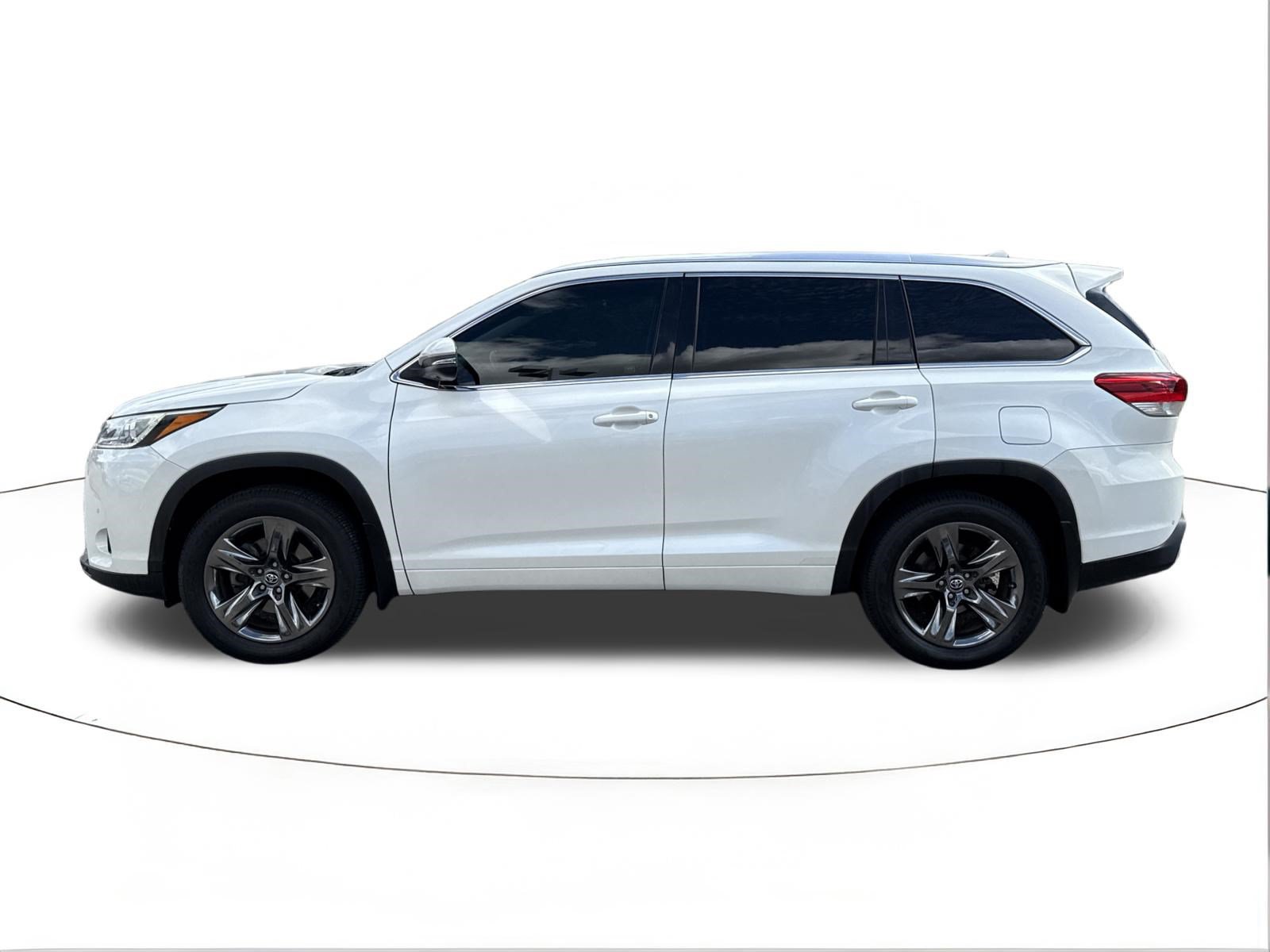 Used 2018 Toyota Highlander Limited Platinum AWD/4WD image 6