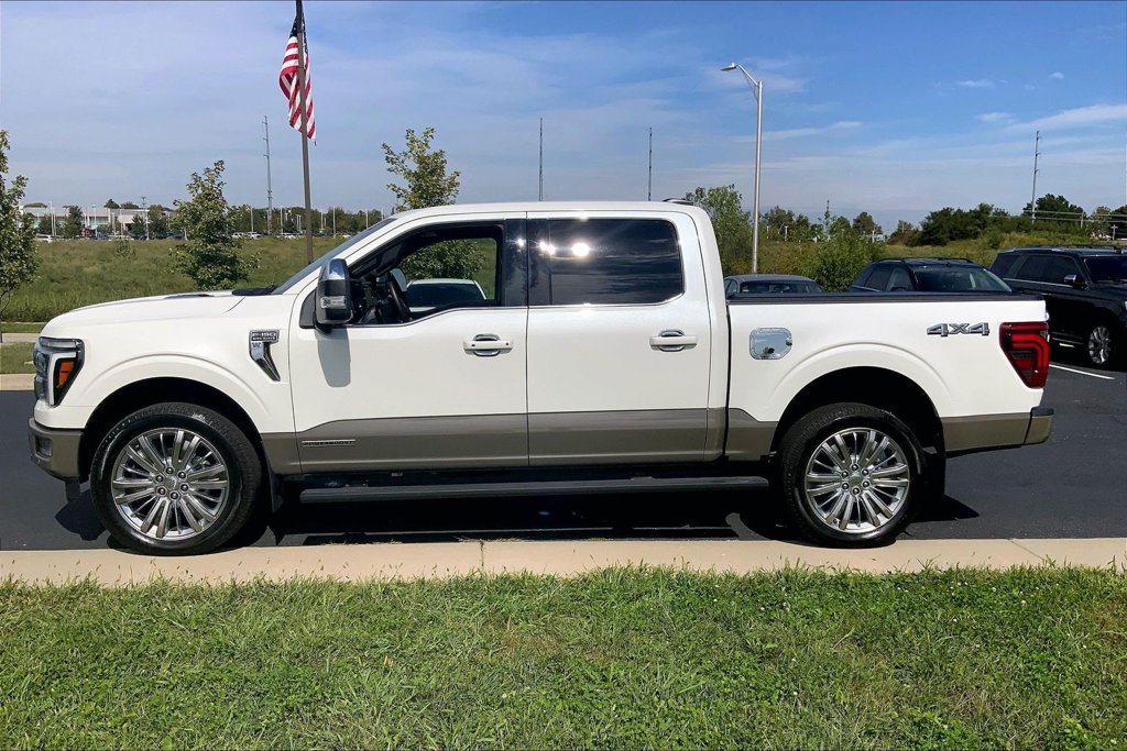Used 2025 Ford F150 King Ranch AWD/4WD image 12