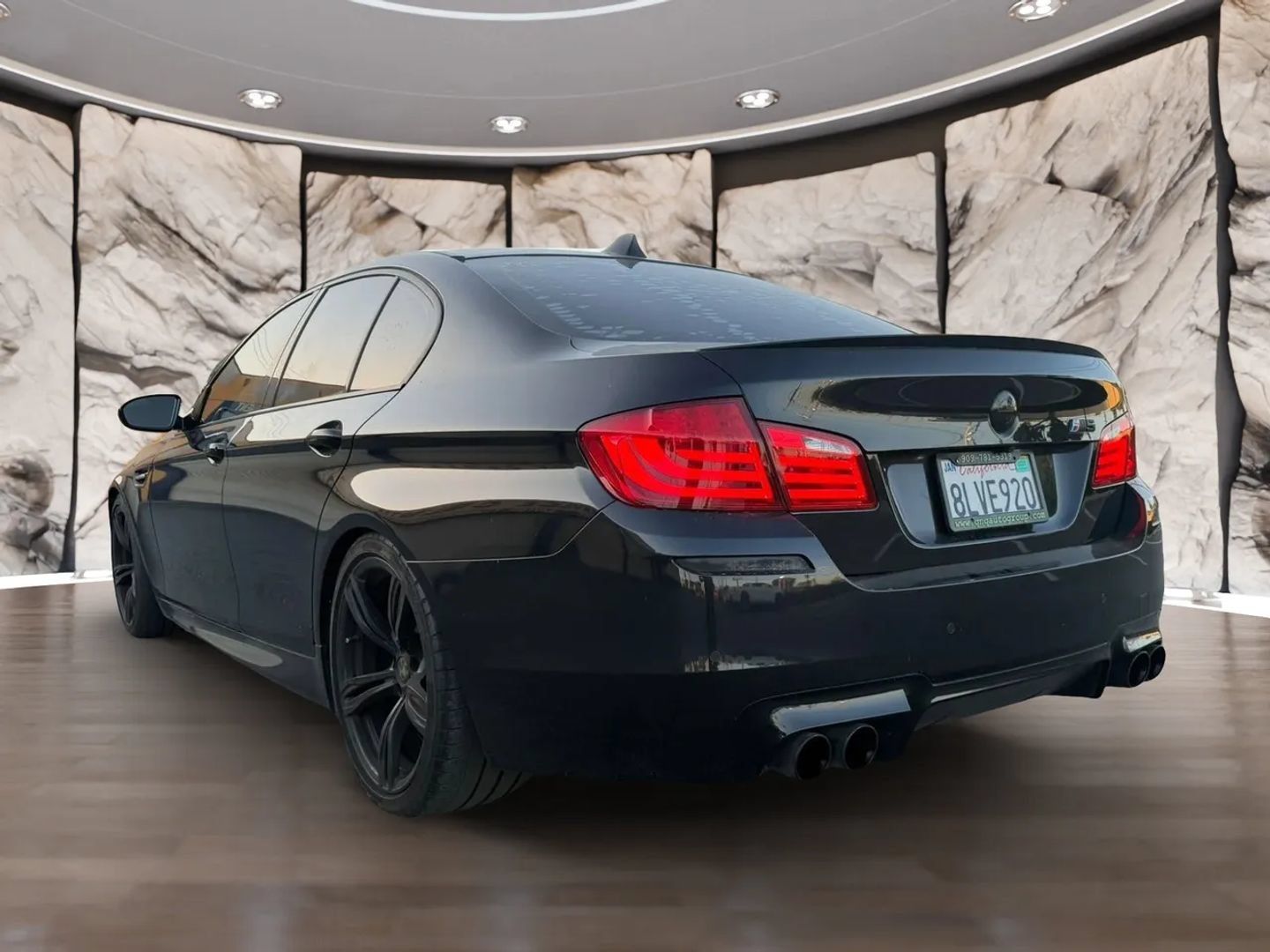 Used 2013 BMW M5 RWD image 8