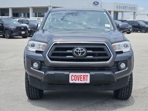 Used 2023 Toyota Tacoma SR5 w/ Technology Package AWD/4WD image 2