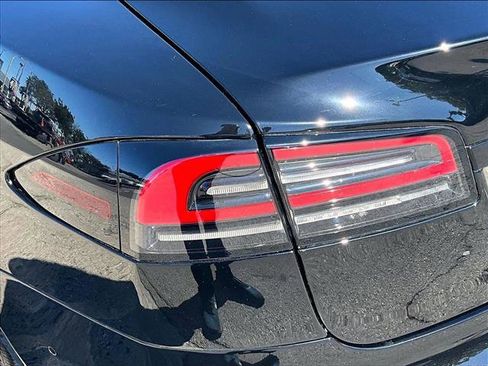 Used 2023 Tesla Model S image 29