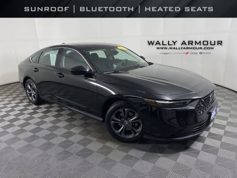 Used 2023 Honda Accord EX image 1